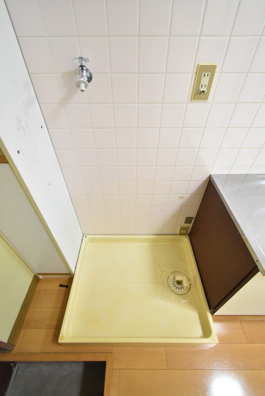 物件内観写真16　(室内洗濯機置き場)