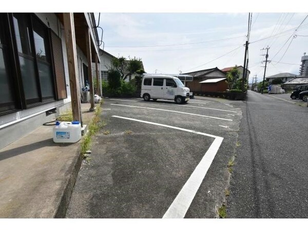 駐車場(駐車場)