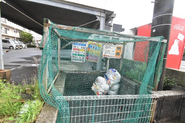 物件外観写真4　(ゴミ捨て場)