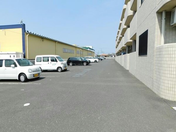 駐車場(駐車場)