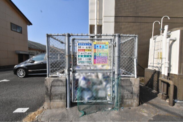 物件外観写真6　(ゴミステーション)