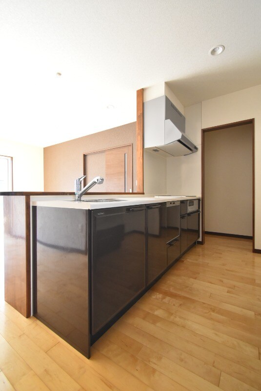 物件内観写真10　(システムキッチン)