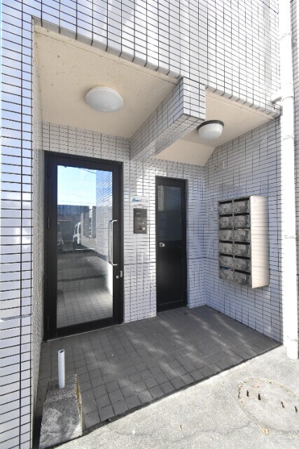 物件外観写真4　(オートロック)