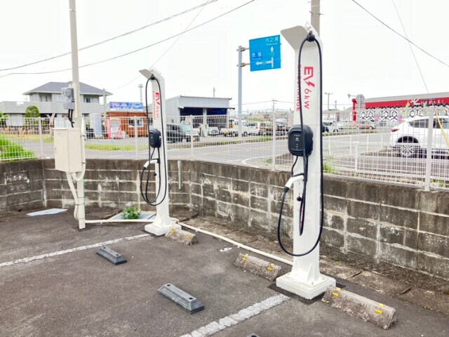物件外観写真5　(ＥＶ充電スペース)