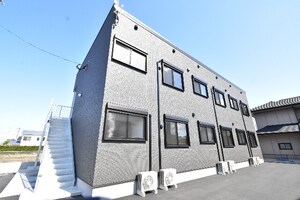 クレストガーデン外観写真