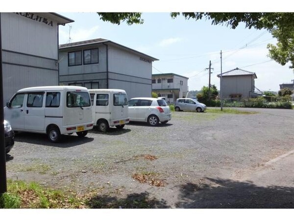 駐車場(駐車場)