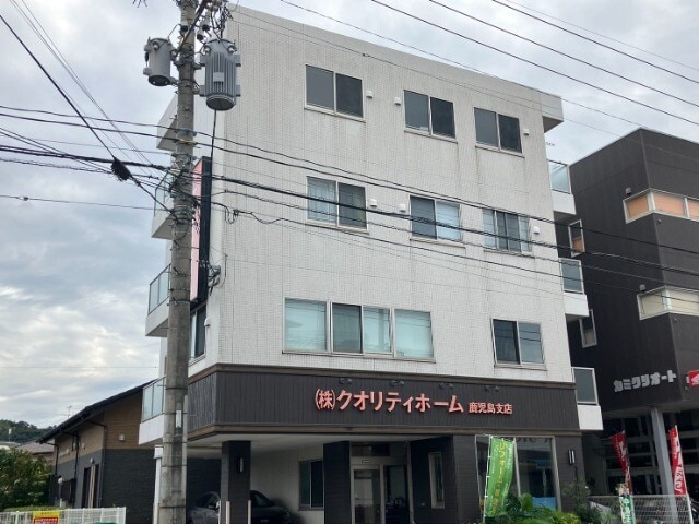 クオリティホーム薬師の物件外観写真