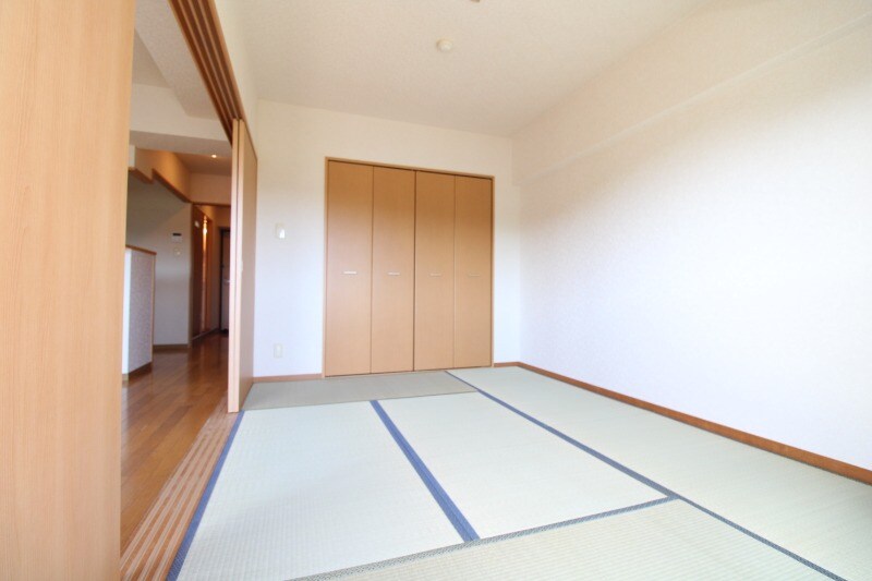 物件内観写真9　(現状のお部屋と相違がある場合は現状を優先させて頂きます。)