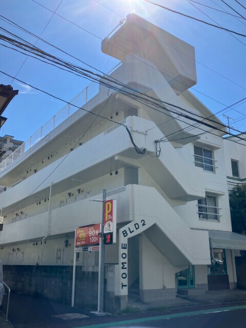 トモエビルの物件外観写真