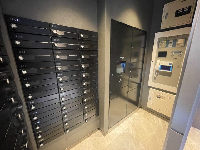 物件外観写真5　(宅配ボックス)