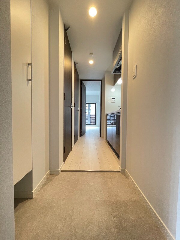 物件内観写真15　(玄関)