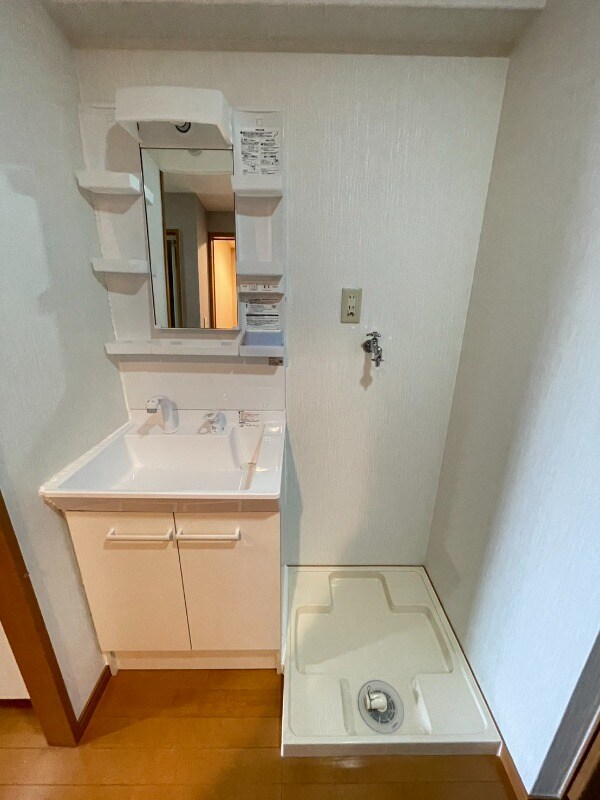 物件内観写真18　(室内洗濯機置き場)