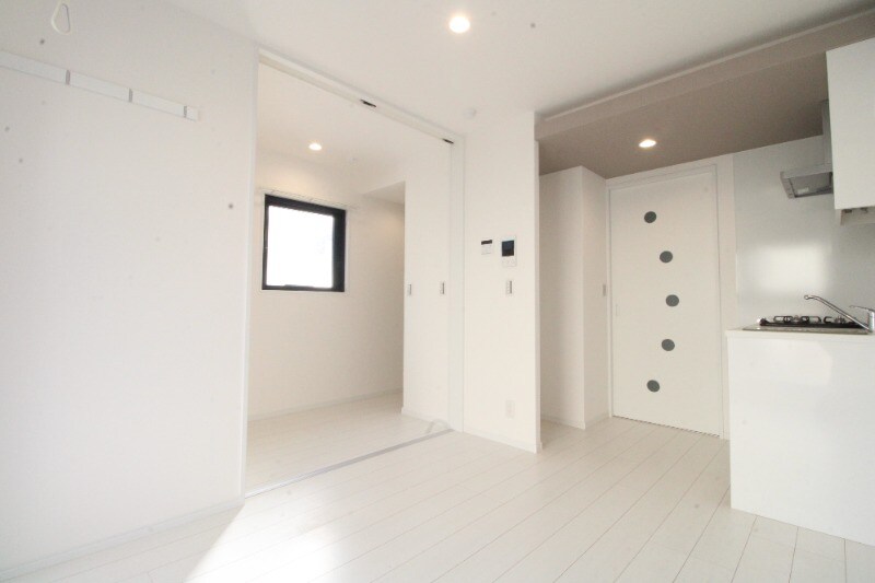 物件内観写真2　(現状のお部屋と相違がある場合は現状を優先させて頂きます。)