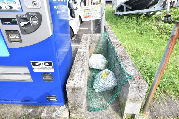 敷地内ごみ置き場