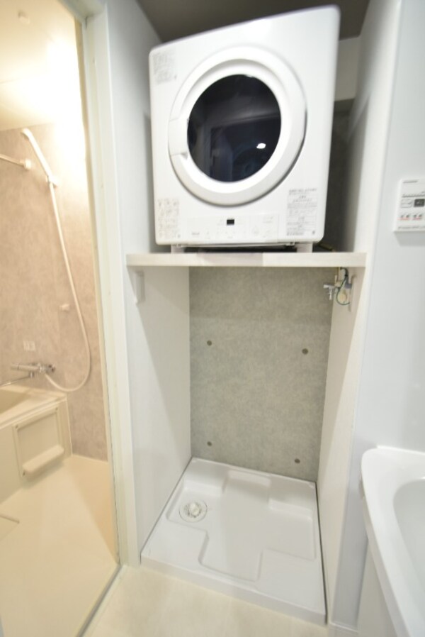 その他設備(衣類乾燥機・洗濯機置場)