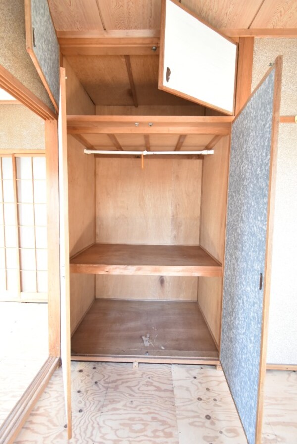 収納(和室4.5側)