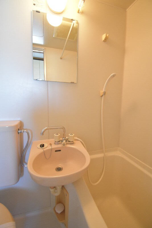 物件内観写真12　(洗面所)