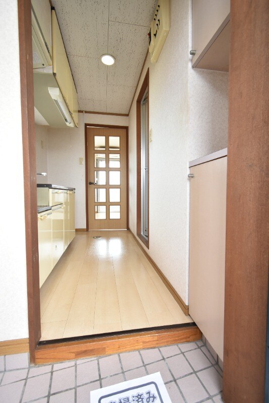 物件内観写真15　(玄関)