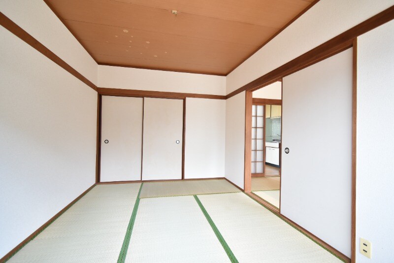 物件内観写真6　(居室)