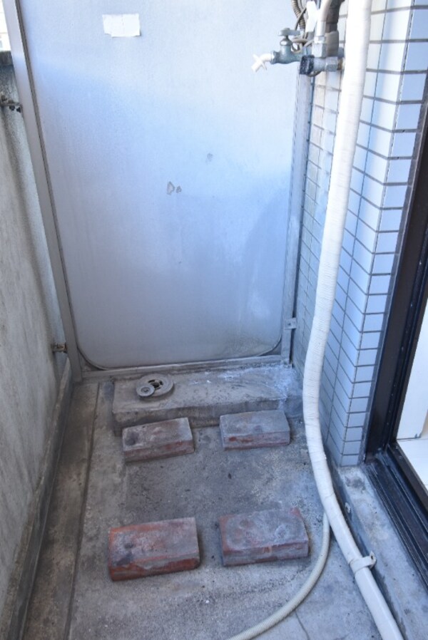 その他部屋・スペース(室外洗濯機置き場)