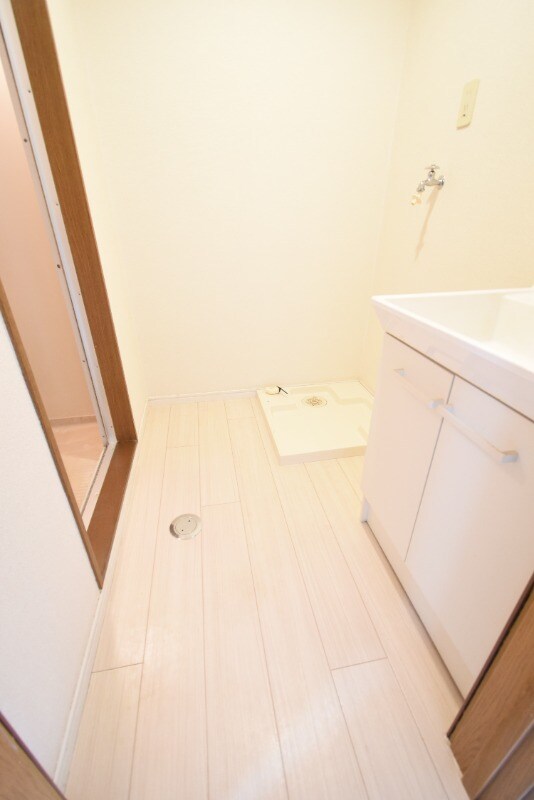 物件内観写真13　(洗面脱衣所)