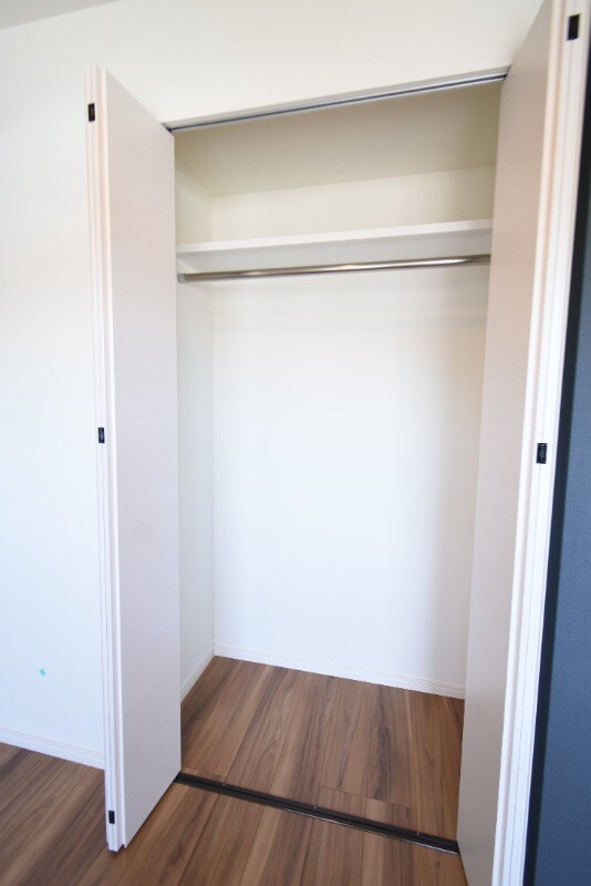 物件内観写真21　(クローゼット)