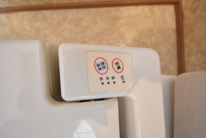 物件内観写真19　(暖房便座)