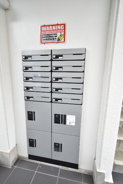 物件外観写真5　(宅配BOX)
