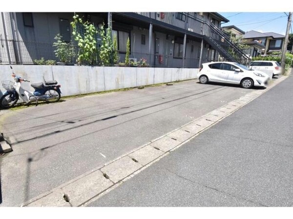 駐車場(駐車場)