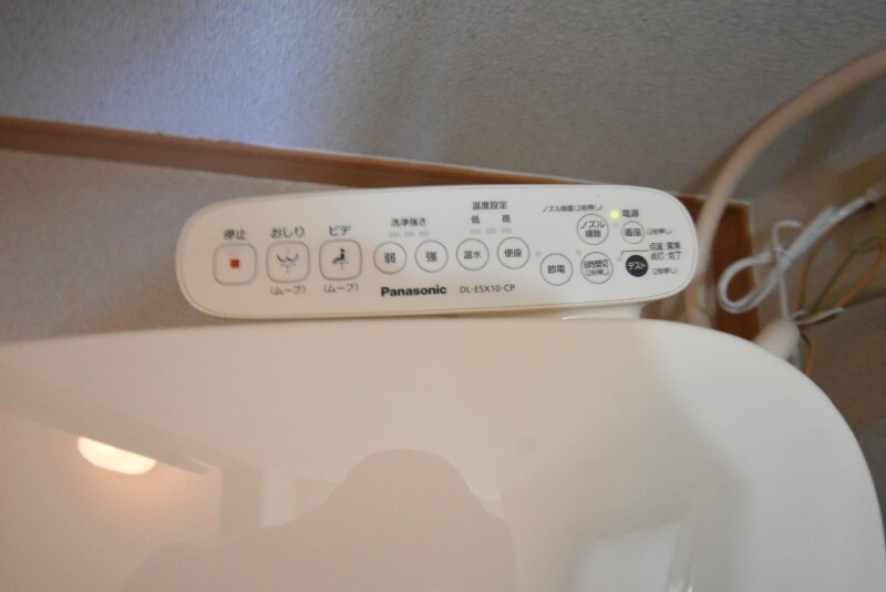 物件内観写真14　(温水洗浄暖房便座)