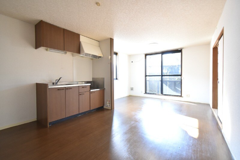 物件内観写真5　(リビング)