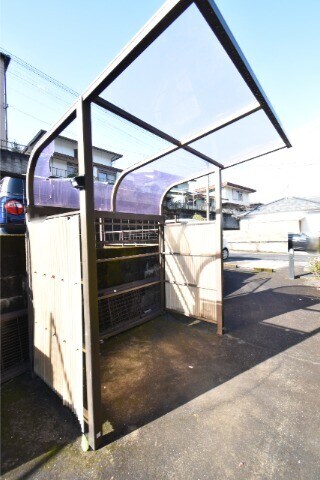 物件外観写真3　(駐輪場)