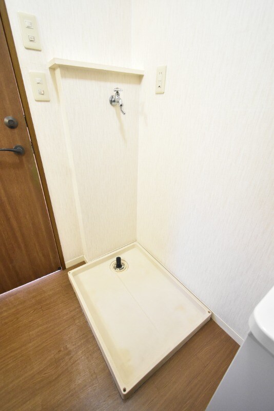 物件内観写真26　(洗濯機置場)