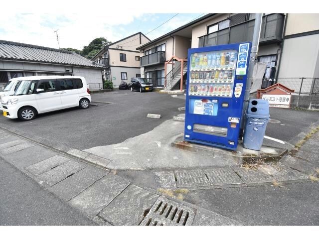 物件外観写真2　(駐車場)