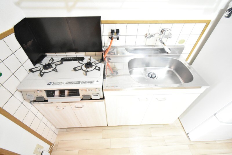 物件内観写真8　(シンク・ガスコンロ)