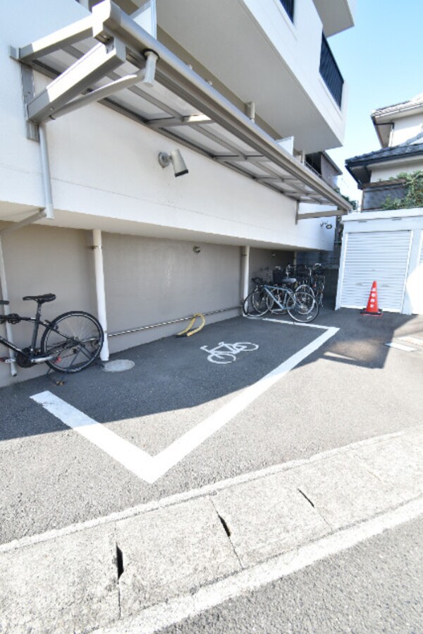 その他共有部分(駐輪場)
