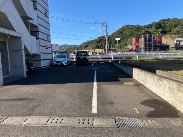 駐車場(駐車場)