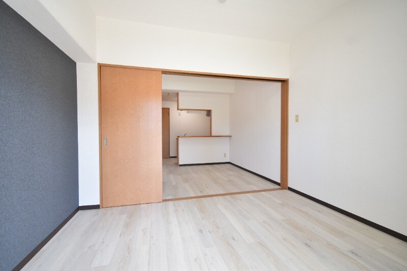 物件内観写真7　(洋室)