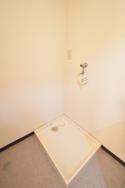 物件内観写真27　(洗濯機置き場)