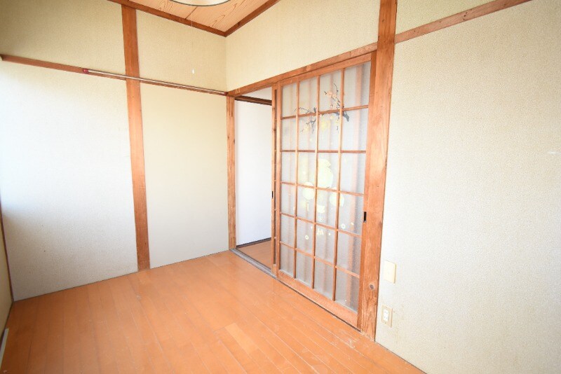 物件内観写真4　(居室)