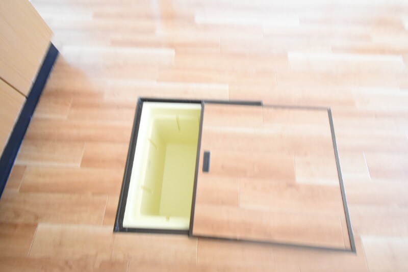 物件内観写真21　(床下収納)