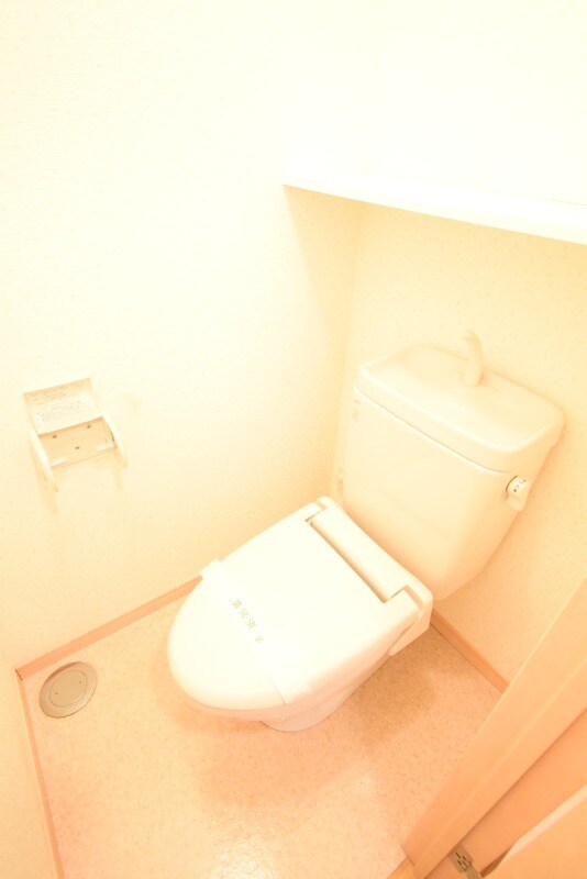 物件内観写真13　(温暖便座)