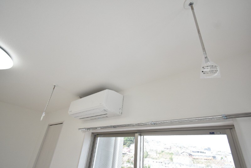 物件内観写真24　(室内物干し)