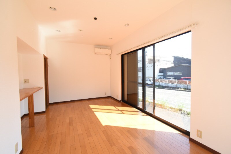 物件内観写真7　(１Ｆ洋室)