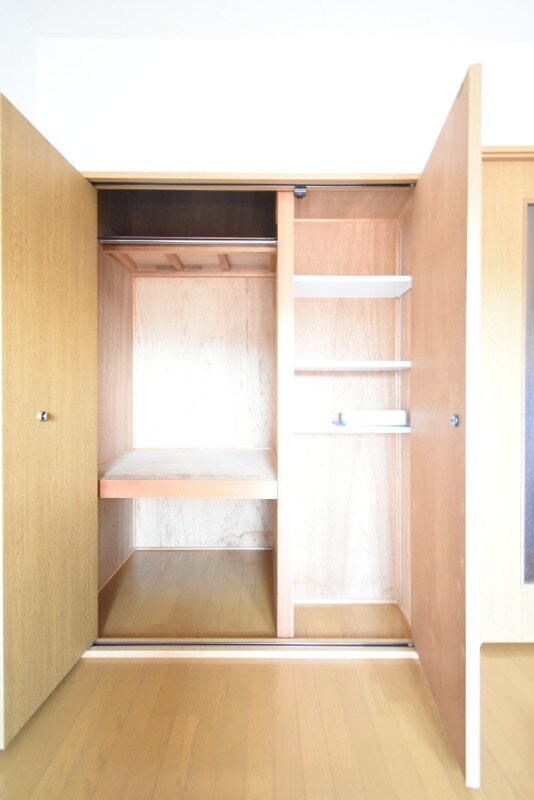 物件内観写真13　(クローゼット)