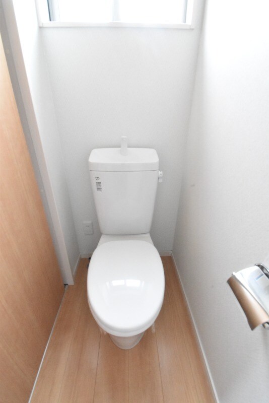 物件内観写真11　(トイレ)