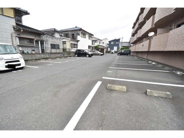 駐車場(駐車場)