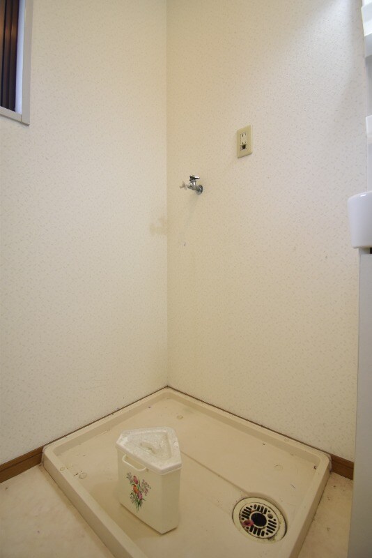 物件内観写真26　(洗濯機置き場)