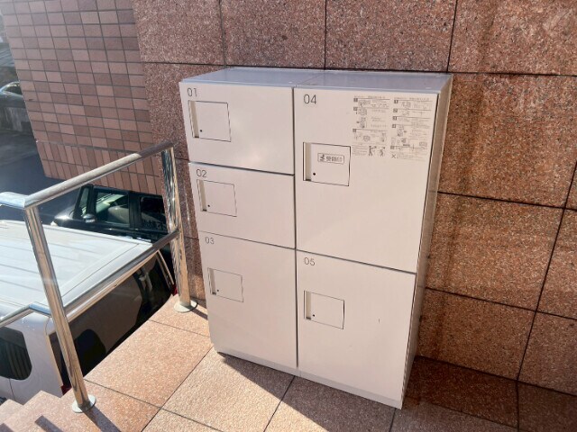 物件外観写真4　(宅配ボックス)