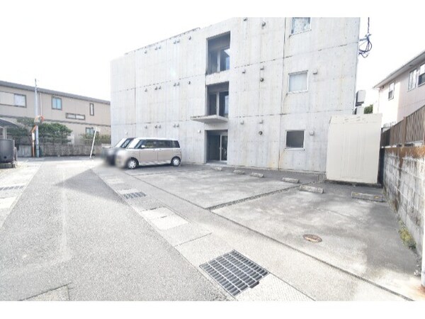 駐車場(駐車場)